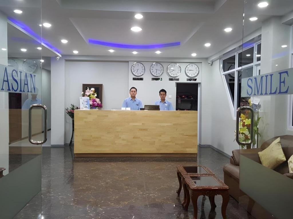 Asian Smile Hotel Yangón Exterior foto